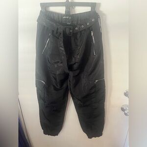 Women’s Blanknyc Black Cargo Pants Size 28 NWT